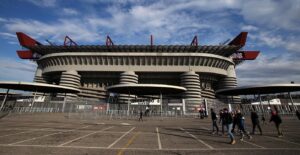 Stadio Milano, dossier dei club su San Siro: 1,2 miliardi di costi per 71.500 posti