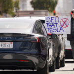 Tesla crolla, a gennaio e febbraio -49%