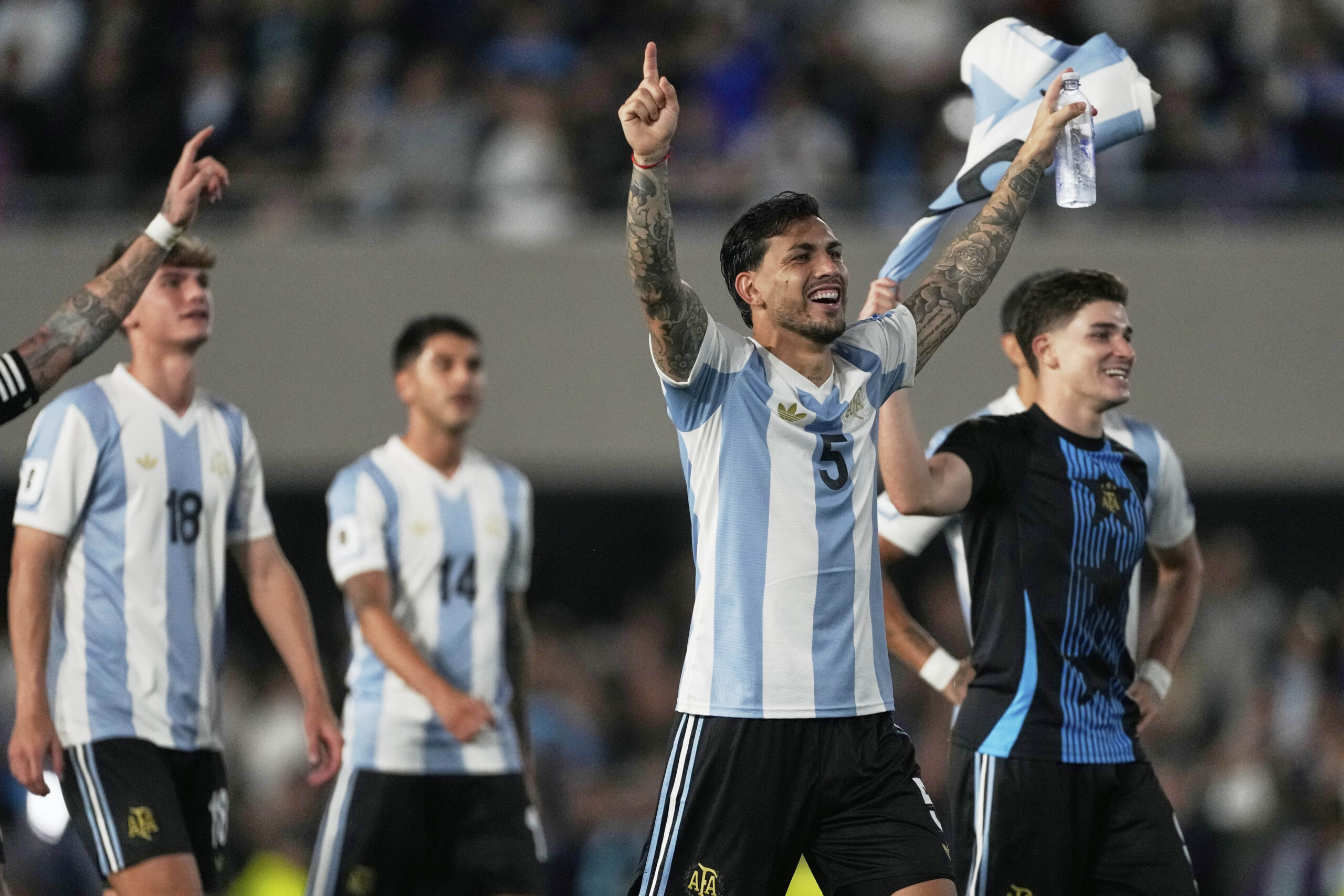 Paredes come Mourinho, sfottò virale a Rodrygo: “Zero tituli”