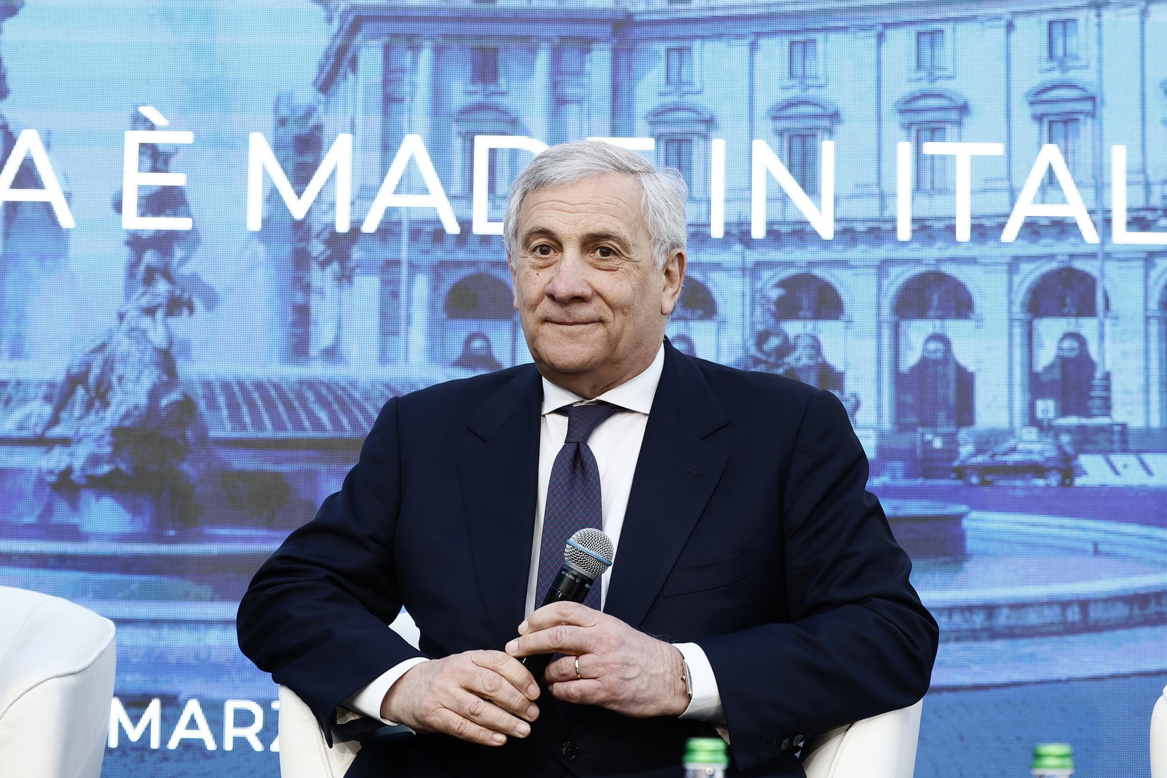 Ucraina, Tajani: “Nessuna forza militare italiana prevista sul territorio”