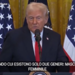 Usa, Trump: “Esistono solo due generi, maschio e femmina”