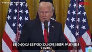 Usa, Trump: “Esistono solo due generi, maschio e femmina”
