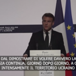 Ucraina, Macron: “La Russia mostra un desiderio di guerra”