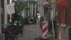 Olanda, attacco col coltello in piazza Dam ad Amsterdam: la polizia chiude la zona
