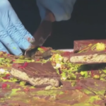 Portogallo, il festival del cioccolato a Obidos: tutti vogliono quello di “Dubai”