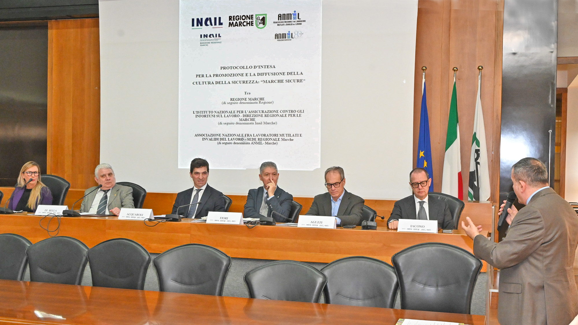 Lavoro, firmato il protocollo ‘Marche Sicure’