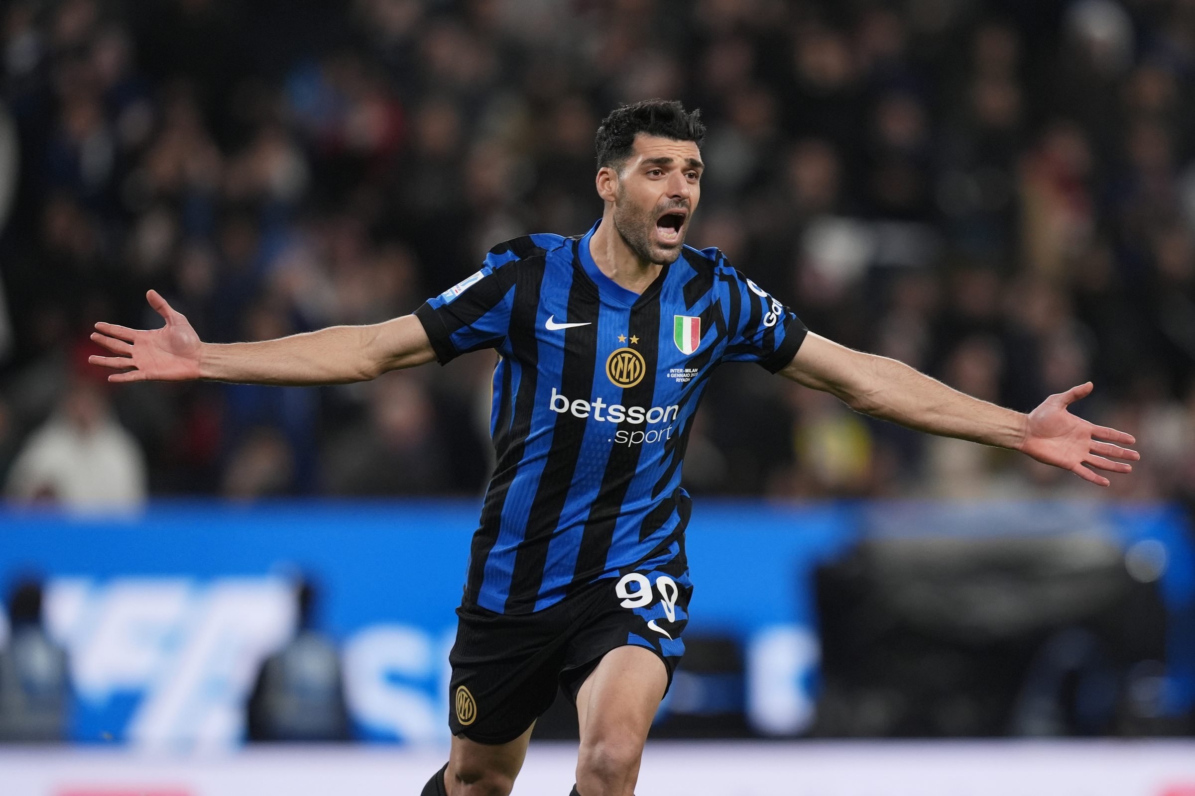 Inter, risentimento agli adduttori della coscia per Taremi