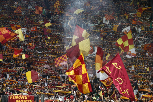 Tifosi della Roma allo Stadio Olimpico