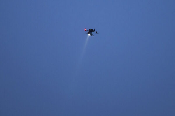 Un drone militare in volo