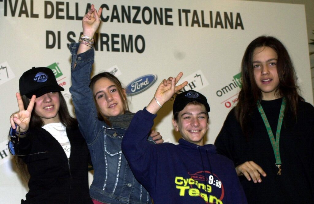 Galleria foto 'Jessica Morlacchi, prima del Grande Fratello con i Gazosa a Sanremo: foto e video' - foto 7