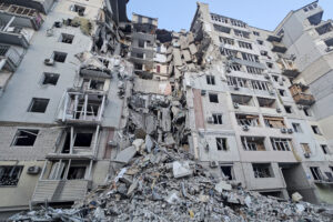 Macerie a Kherson in Ucraina dopo un attacco russo