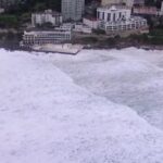 Australia, gigantesca mareggiata a Sydney: onde alte 5,5 metri