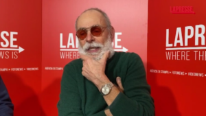 “Il Camaleonte” Angelo Maggi, la voce di Tom Hanks e del commissario Winchester in scena a teatro