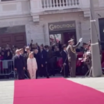 L’Aquila, l’arrivo di Giorgia Meloni alla cerimonia di giuramento dei Vigili del Fuoco