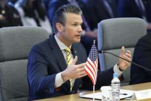 Il segretario alla Difesa Usa, Pete Hegseth