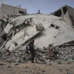 Gaza: 15 i morti per raid Israele a Khan Younis, 5 sono bambini