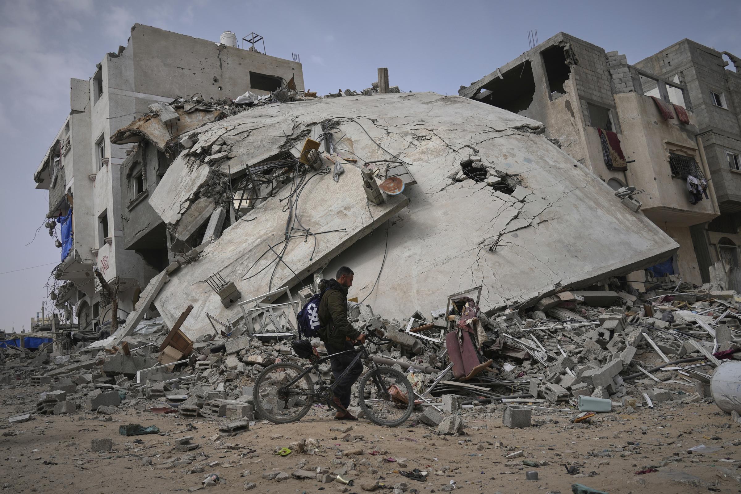 Gaza: 15 i morti per raid Israele a Khan Younis, 5 sono bambini