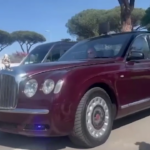 Carlo e Camilla a Roma, arrivata a Ciampino la Bentley State Limousine della Casa Reale