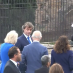 Re Carlo a Roma, al Colosseo con Alberto Angela