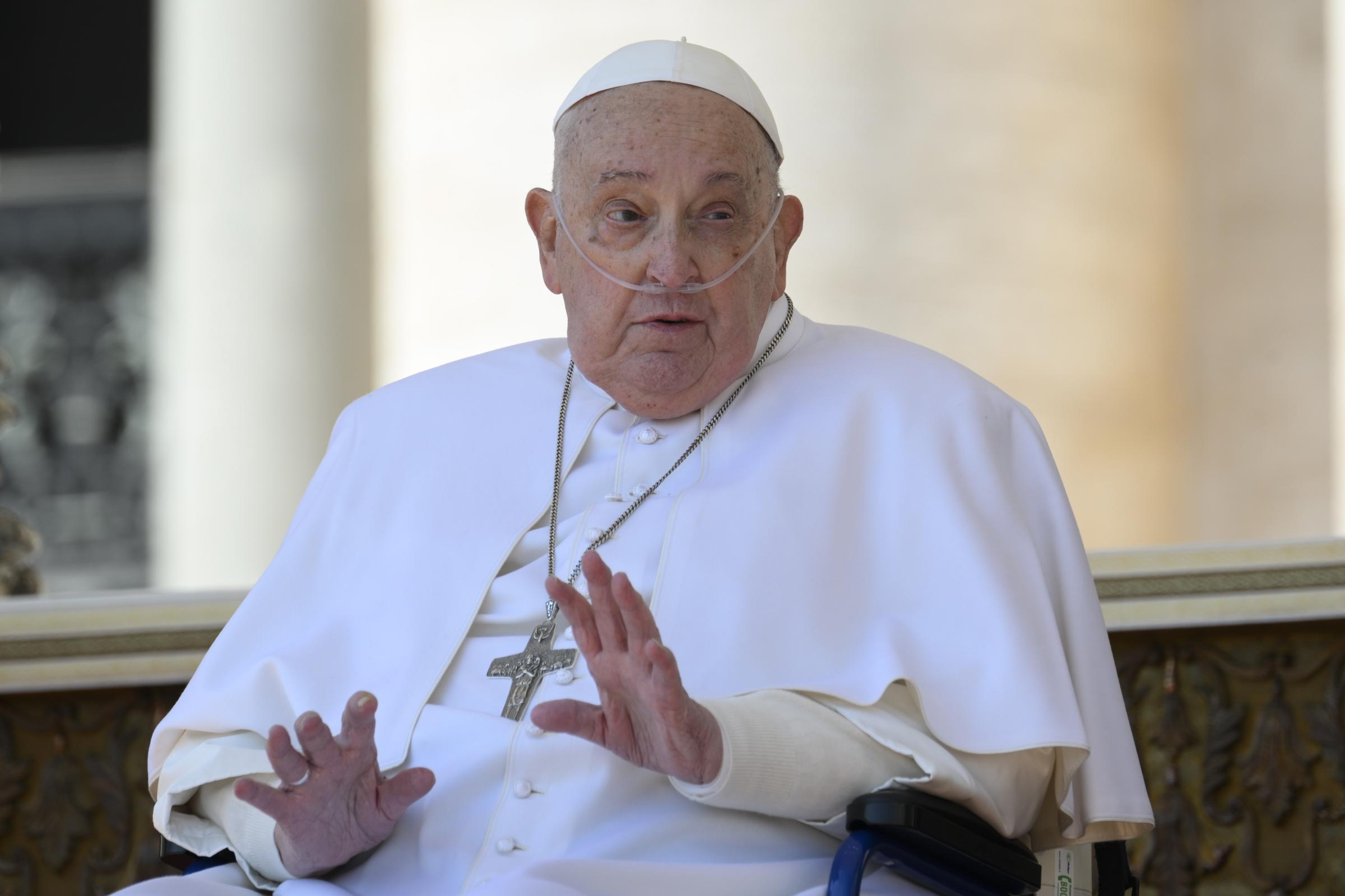 Papa Francesco, la Santa Sede: “Situazione stabile, ieri ha visto Parolin” Papa Francesco, la Santa Sede: “Situazione stabile, ieri ha visto Parolin”