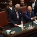 Re Carlo il discorso in italiano alla Camera: “Un onore enorme essere qui”
