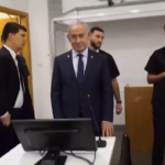 Israele, Netanyahu rientra a Tel Aviv dagli Usa per il processo