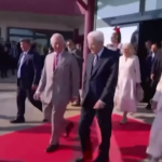 Re Carlo e Camilla lasciano l’Italia: i reali all’aeroporto di Forlì prima della partenza
