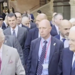 Ravenna, i reali inglesi con Mattarella in piazza del Popolo tra gli applausi