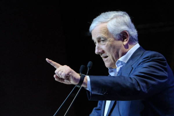 Dazi Trump, Tajani
