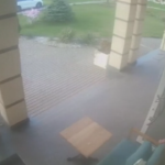 Ucraina, missile russo su Kryvyi Rih: telecamere mostrano il momento dell’esplosione nel ristorante