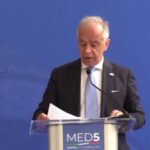 Migranti, Piantedosi: “Lotta ai trafficanti di esseri umani è priorità”