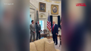 Dazi Usa, virale il video di Trump che esalta le fluttuazioni in Borsa