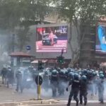 Derby di Roma, tensione tra polizia e tifosi Lazio: cariche e idranti
