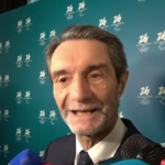 Milano-Cortina, Fontana: “Io tedoforo? Se non mi fate correre troppo veloce”