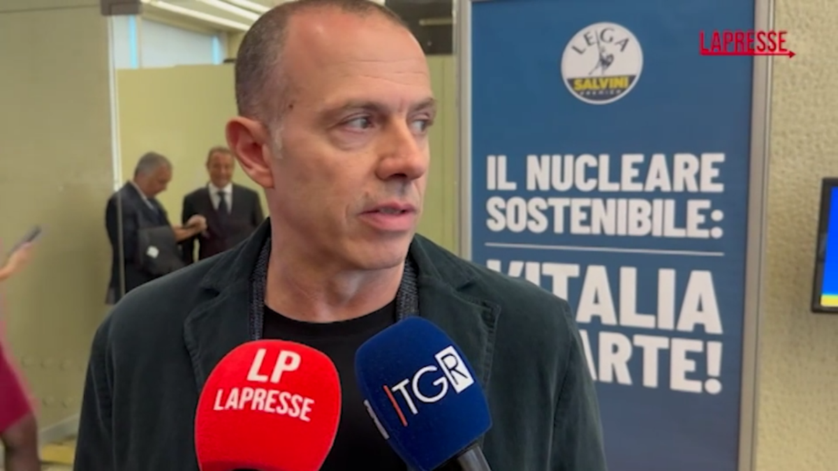 VIDEO Lega, Romeo: “Vannacci prendendo tessera condivide federalismo e autonomia” VIDEO Lega, Romeo: “Vannacci prendendo tessera condivide federalismo e autonomia”