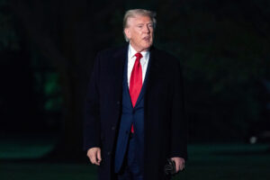Il presidente americano Donald Trump, che ha detto: "Biden, Zelensky e Putin tutti da condannare per la guerra in Ucraina"