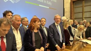 La firma dell'intesa su Beko presso il ministero delle Imprese e del Made in Italy