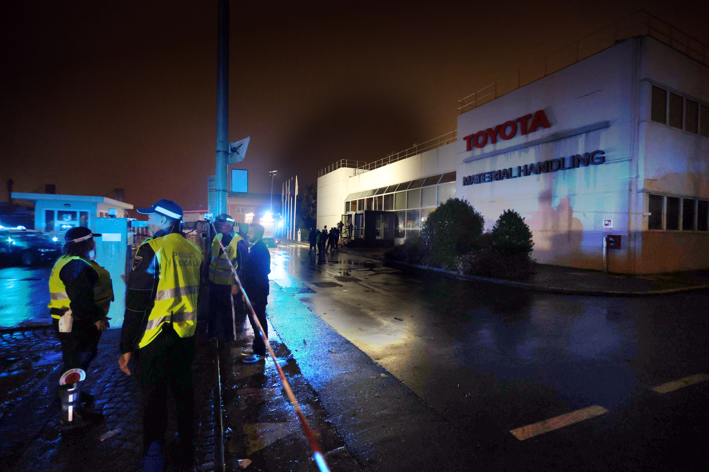 Bologna, esplosione in stabilimento Toyota: 12 gli indagati