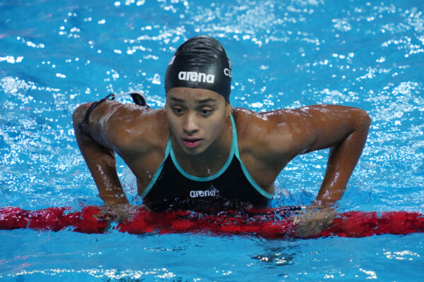 Chi è Sara Curtis, la 18enne italiana da record nel nuoto