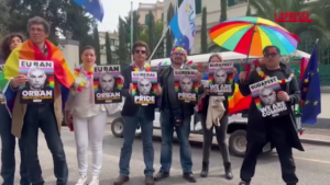 Ungheria, ‘mini Pride’ di +Europa davanti all’ambasciata a Roma contro la stretta anti-Lgbt