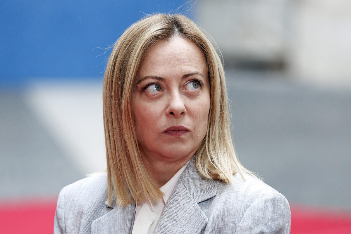 Dazi Usa, Meloni: “Fase complessa, servono lucidità e pragmatismo” Dazi Usa, Meloni: “Fase complessa, servono lucidità e pragmatismo”