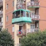 Funivia Faito, le immagini del salvataggio dei passeggeri rimasti bloccati