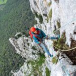 Alpinista iraniana Nasim Eshqi apre nuovo percorso contro spose bambine