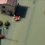 Maltempo, Ticino esondato a Pavia: evacuati con i gommoni