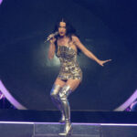 Katy Perry dallo spazio con Blue Origin al tour mondiale