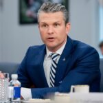 Chat Pentagono: Hegseth ha inviato dettagli sulla guerra in Yemen anche alla moglie e al fratello