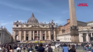 Papa Francesco: campane Basilica San Pietro suonano a lutto