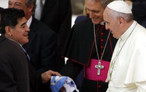 Papa Francesco con Diego Armando Maradona
