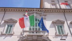 Papa Francesco, bandiere a mezz’asta al Quirinale