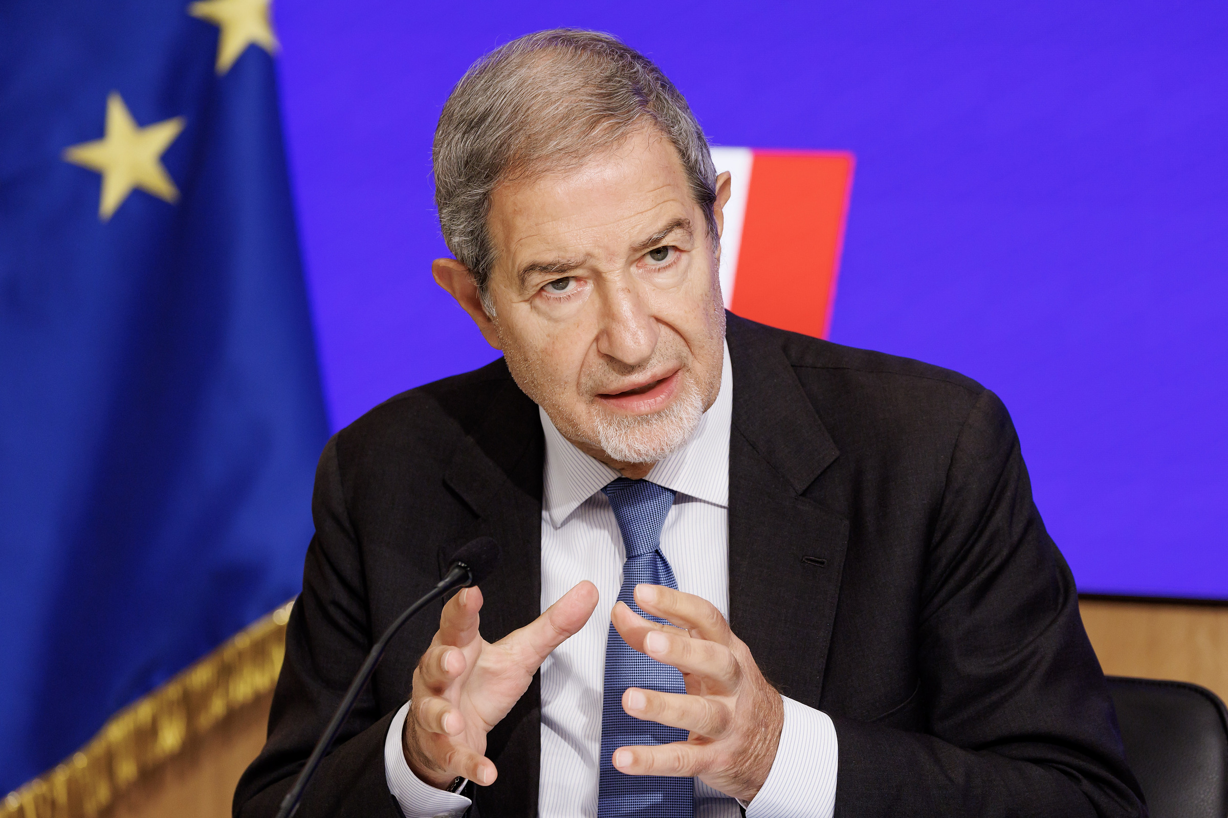 Papa Francesco, Musumeci: “Sospese tutte le partite nel giorno dei funerali” Papa Francesco, Musumeci: “Sospese tutte le partite nel giorno dei funerali”